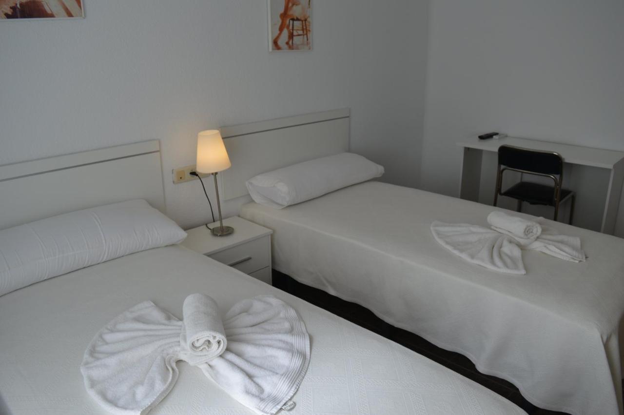 Nuevo Hotel Capitolio Valdepenas Luaran gambar