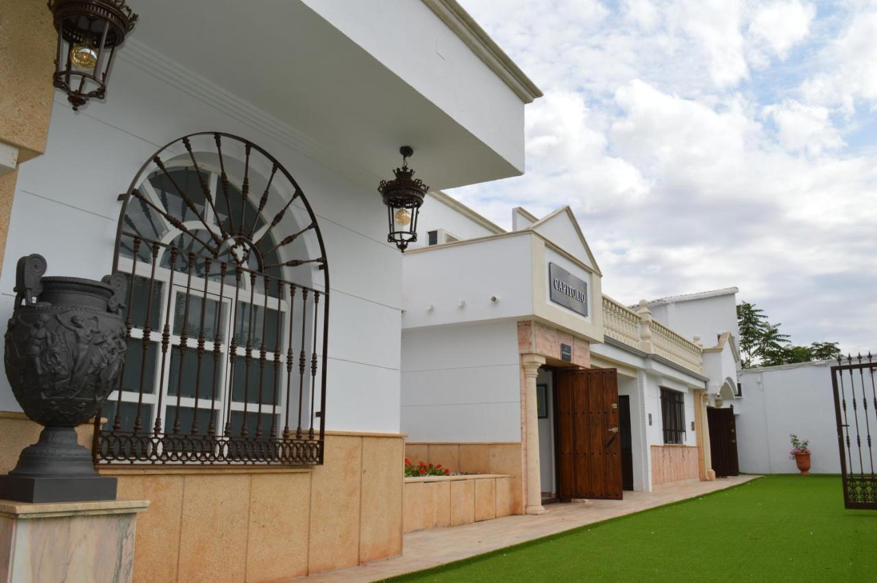 Nuevo Hotel Capitolio Valdepenas Luaran gambar