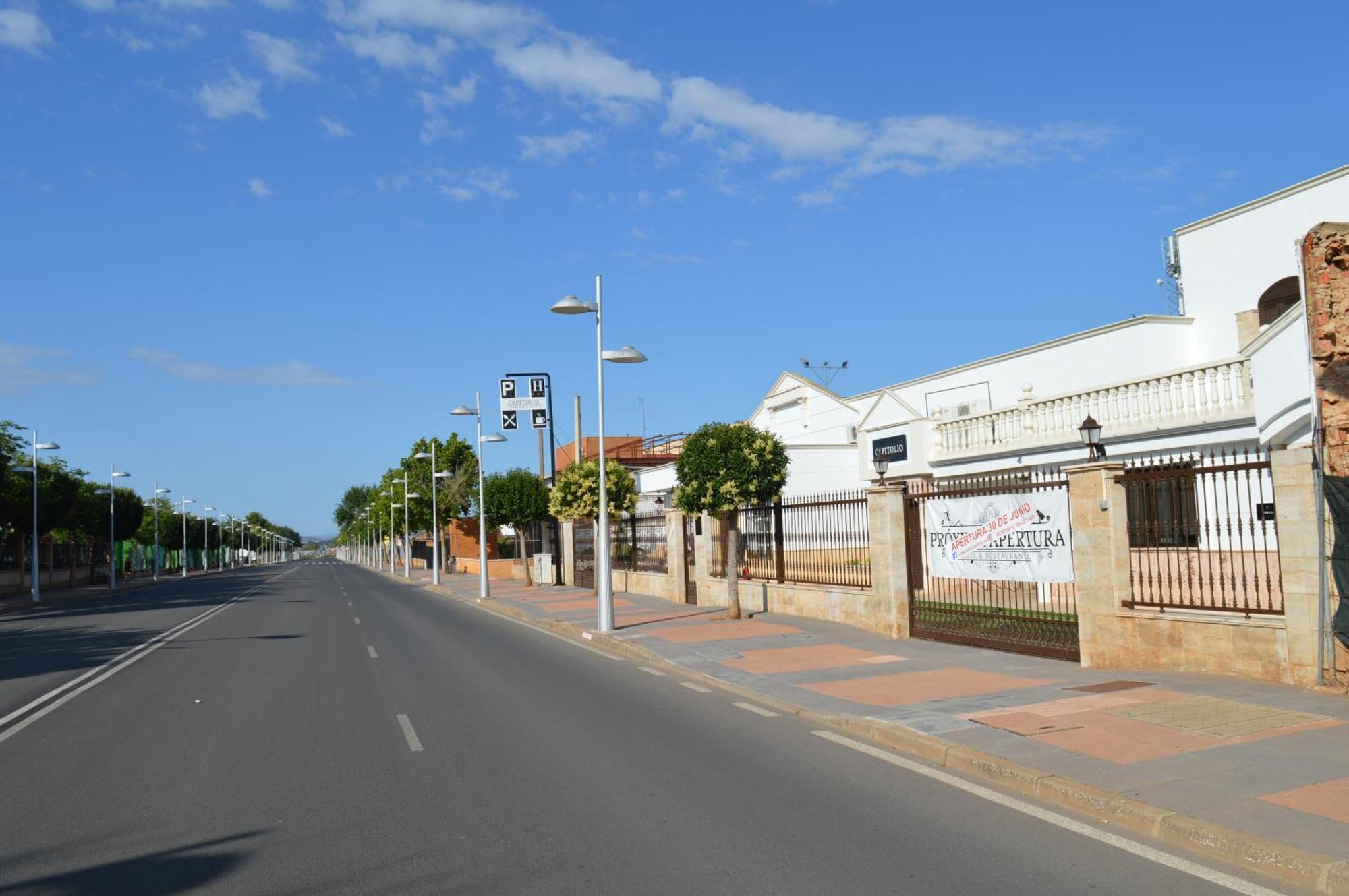 Nuevo Hotel Capitolio Valdepenas Luaran gambar